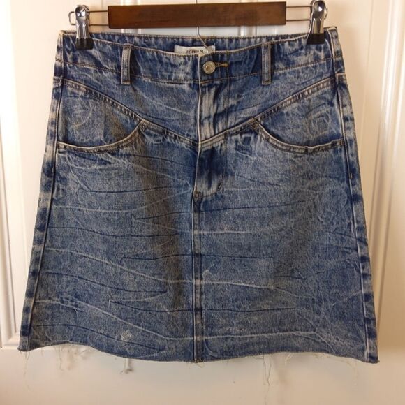 (3/$20) Forever 21  denim skirt with raw Edge hem - Picture 1 of 8